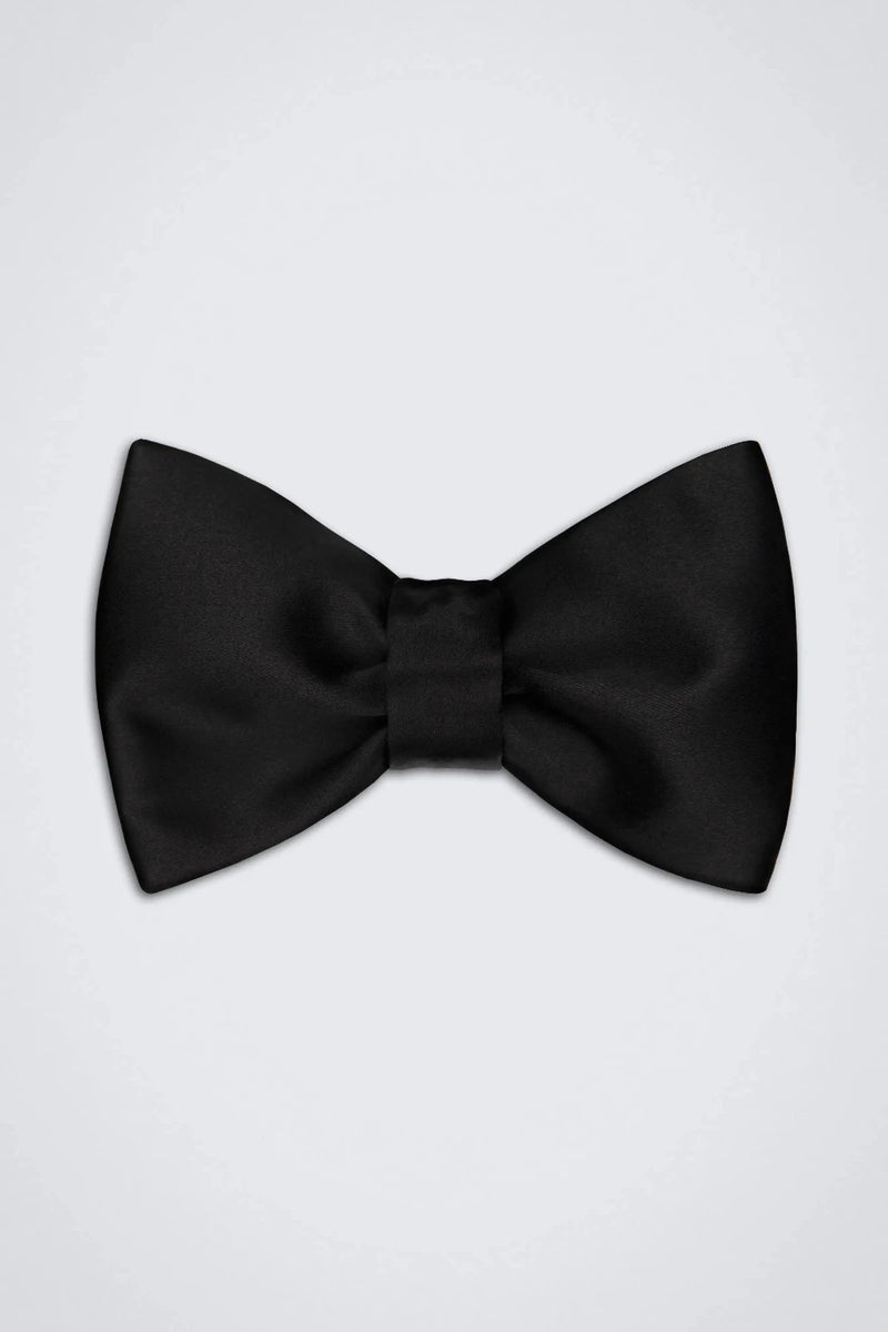 Essential Black Silk Self-Tie Bow Tie