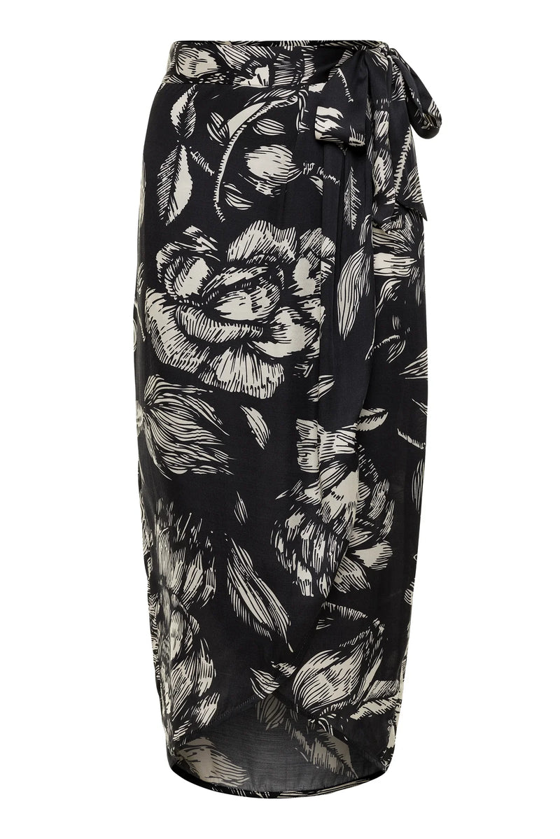 Loren Wrap Skirt Belen Floral Black