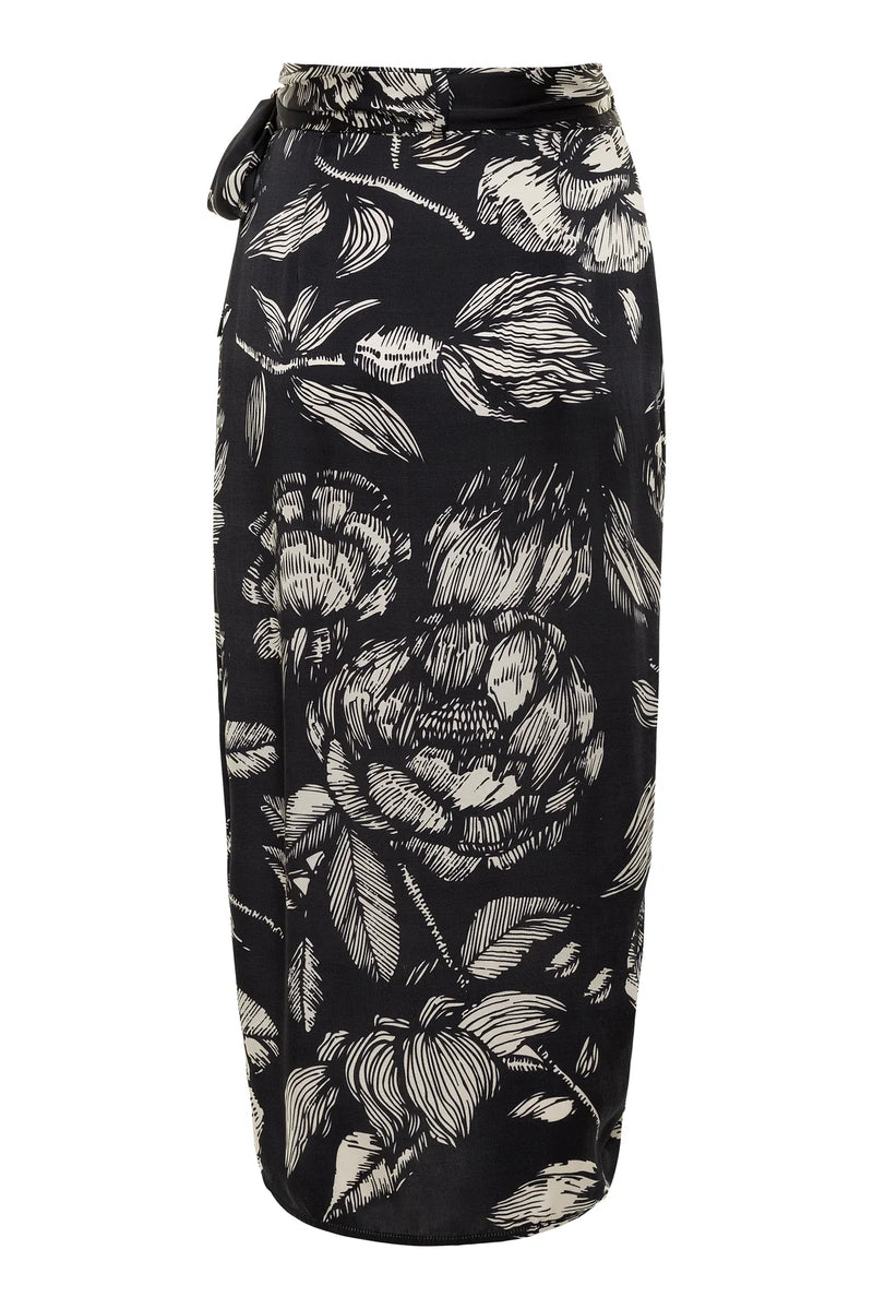 Loren Wrap Skirt Belen Floral Black