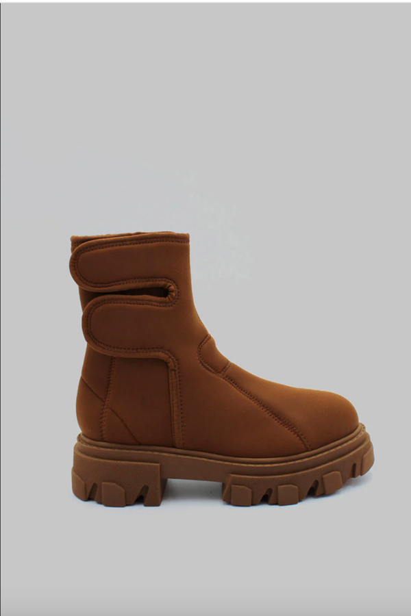 Gia 9 Scuba Boots (Final Sale)