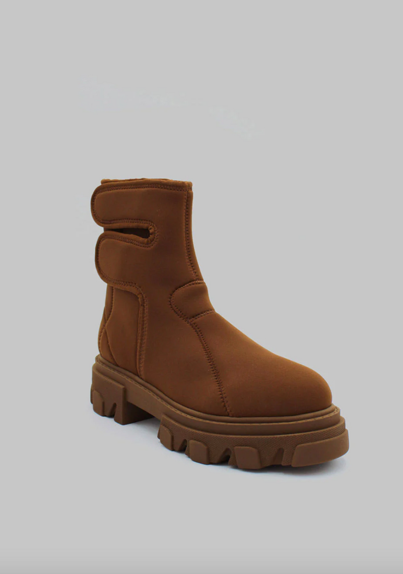 Gia 9 Scuba Boots (Final Sale)